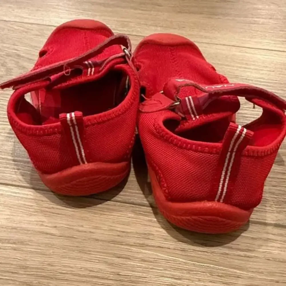 Nautica Kids Kettle Gulf Protective Closed Toe Water Sandals Size 12